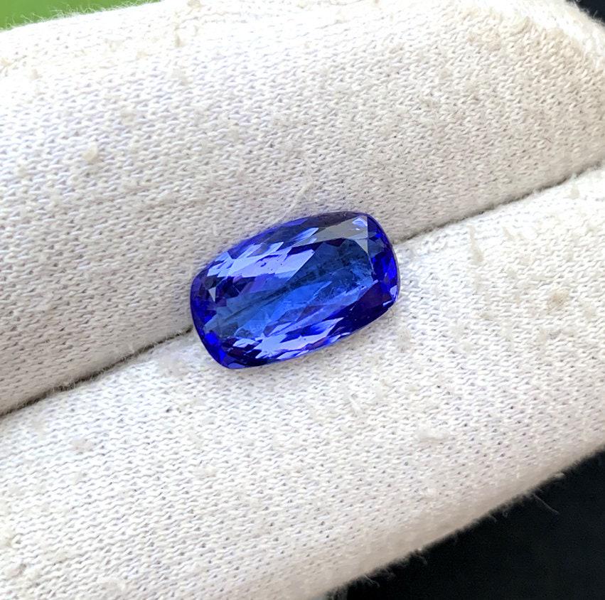 Tanzanite Gemstone, Tanzanite Loose Stone, Tanzanite Jewelry, Tanzanite Gem, Ring Size Tanzanite: Materials: Gem type: Tanzanite Carat weight: 6.20 Description Tanzanite Gemstone, Tanzanite Loose Stone, Tanzanite Jewelry, Tanzanite Gem, Ring Size Tanzanite Stone, DETAILS: Gemstone Type: Natural Ta
