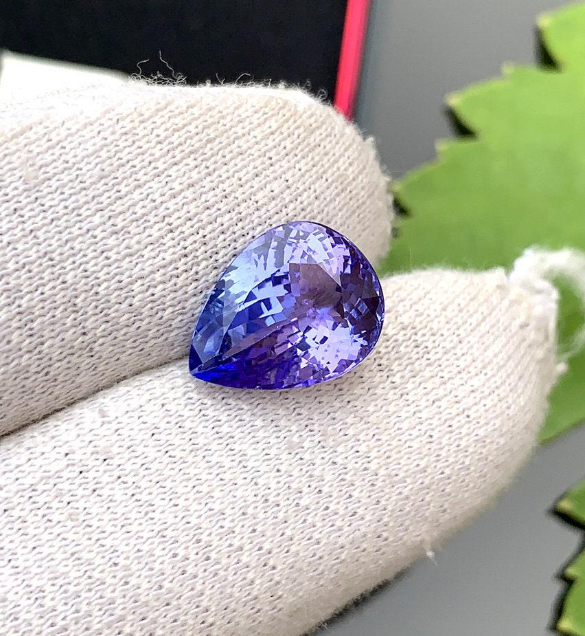 Tanzanite Gemstone, Tanzanite Loose Stone, Tanzanite Jewelry, Perfect Pear Shape Tanzanite Stone,: Materials: Gem type: Tanzanite Carat weight: 6.80 Description Tanzanite Gemstone, Tanzanite Loose Stone, Tanzanite Jewelry, Perfect Pear Shape Tanzanite Stone, DETAILS: Gemstone Type: Natural Tanzanit