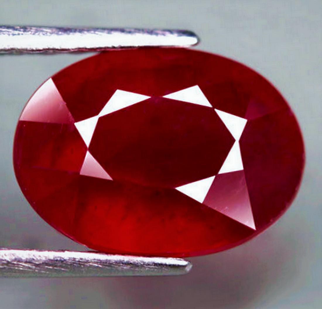 2,33 cts Natural Blood Red Ruby Only Heated (1 of 3)