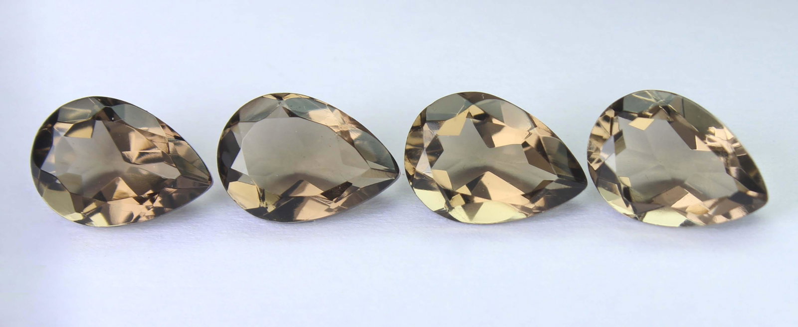 0.98 Cts Natural Tourmaline Lot: No Reserve! Title: 0.98 Cts Natural Tourmaline Lot Additional Information: Gemstone : Natural Tourmaline Variety : Natural Rubellite Tourmaline Weight : 0.98 Carats Dimensions : 6x4 mm [Calibrated] Sh