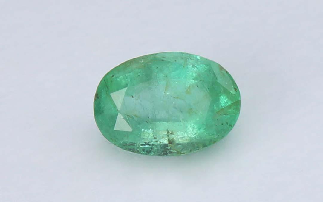 0.80 Cts Natural Emerald (1 of 3)