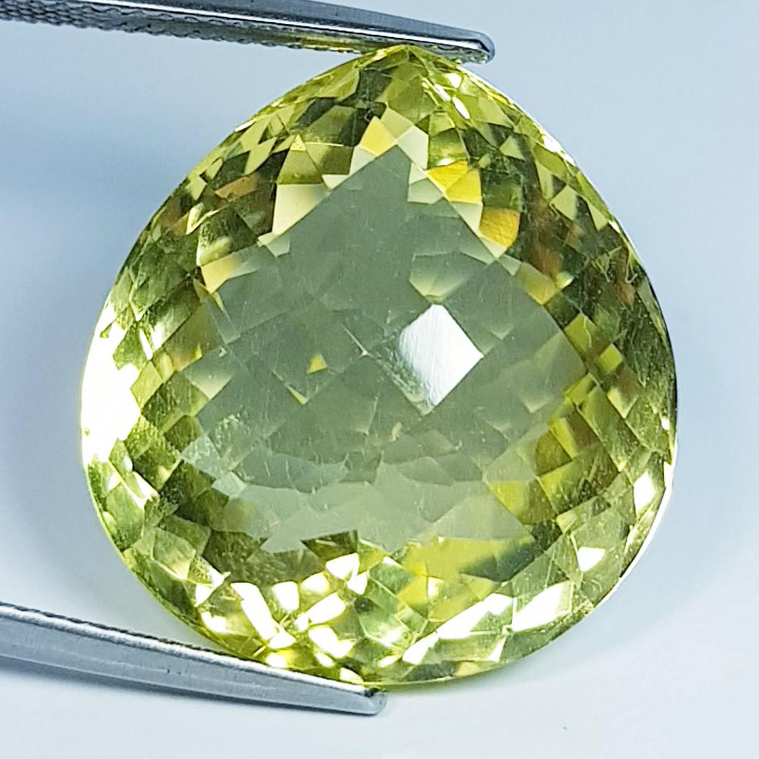 30.78 Ctz Natural Green Gold Citrine (1 of 3)