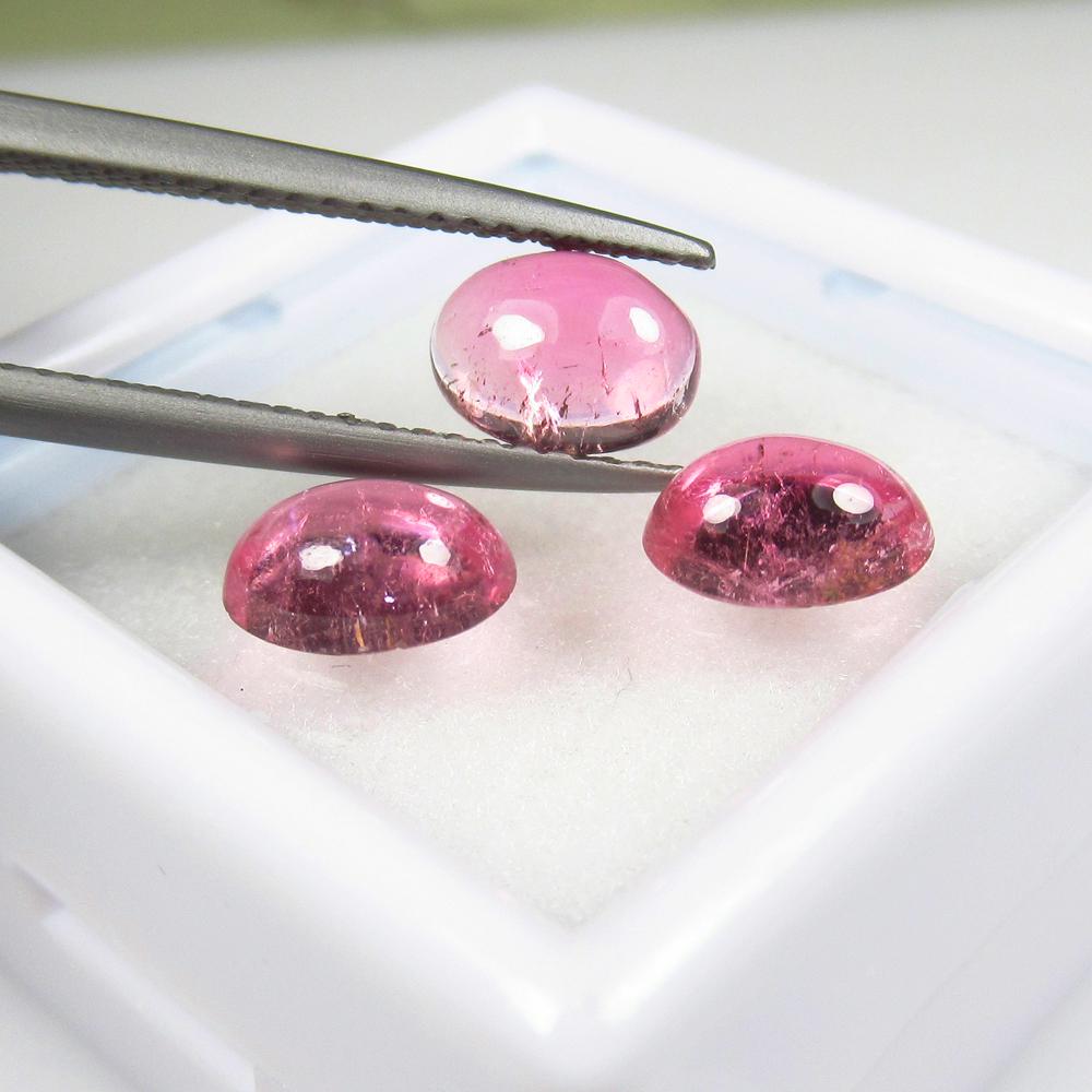 Natural Tourmaline Set - 2.43 Ct: No Reserve! Title: Natural Tourmaline Set - 2.43 Ct Origin: Mozambique Weight: 2.43 Size/Dimensions: 7 x 5 - 7.1 x 5.1 mm Additional Information: Pieces : 3 No's / Shape : Oval Cab / Color : Pink / Cl