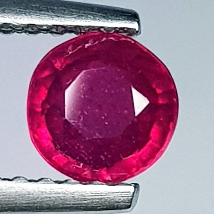 0.77 Ctz Top Quality Pinkish Red Natural Ruby: No Reserve! Title: 0.77 Ctz Top Quality Pinkish Red Natural Ruby Color/Clarity: Pinkish Red / VVS/VS Gemstone: Ruby Carat Weight: 0.77 Size/Dimensions: 5.00 x 5.00 x 3.00 Additional Information: Burma