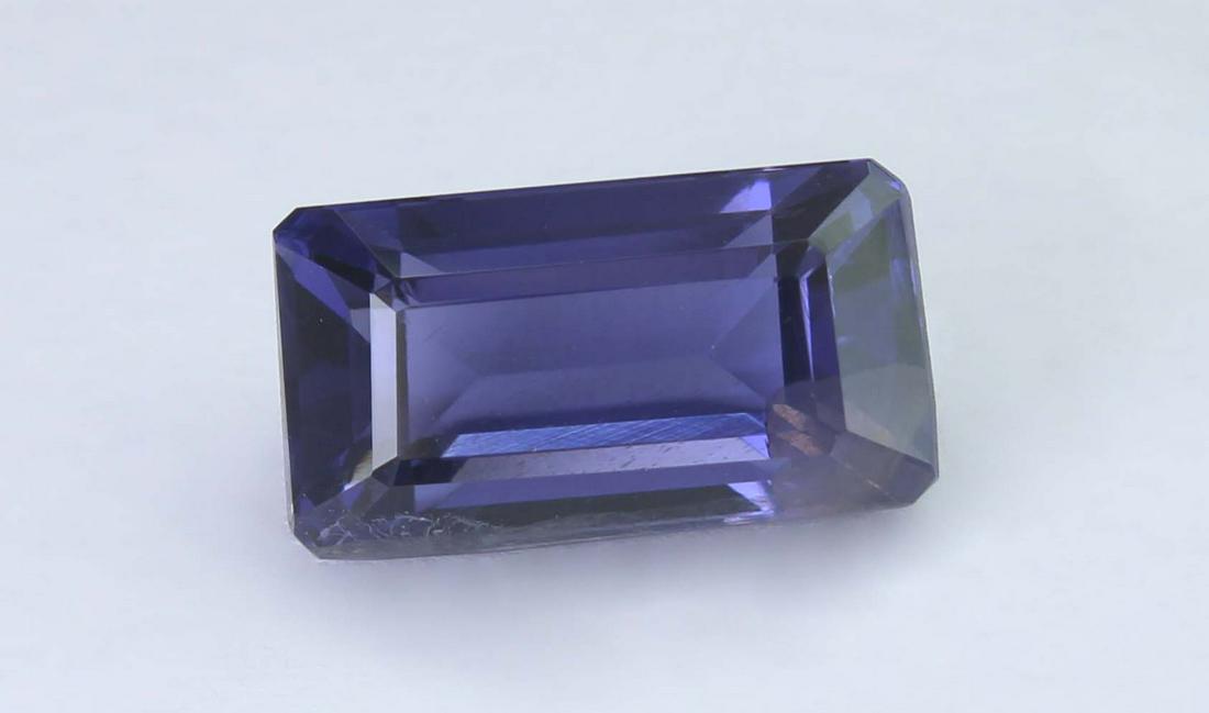 3.76 Cts Natural Iolite: No Reserve! Title: 3.76 Cts Natural Iolite Additional Information: Gemstone : Natural Iolite Shape and cut : Rectengular Cut Weight : 3.76 Carats Measurements : 12.22x6.75x6.25 mm Clor : Violet Transp