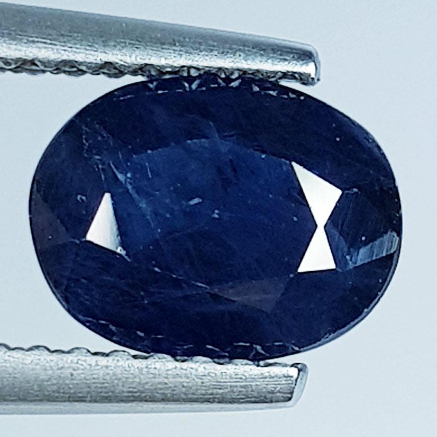 1.87 Ctz Natural Blue Sapphire: No Reserve! Title: 1.87 Ctz Natural Blue Sapphire Color/Clarity: Blue / VS Gemstone: Sapphire Carat Weight: 1.87 Size/Dimensions: 8.00 x 6.20 x 4.20 Additional Information: Burma / Oval Shipping: