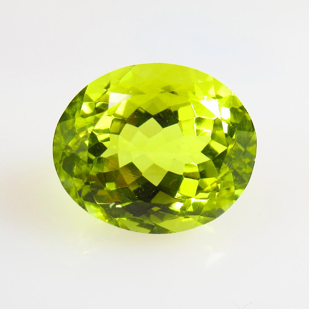 10.94 Ctw Natural Lemon Quartz Oval Cut: No Reserve! Title: 10.94 Ctw Natural Lemon Quartz Oval Cut Stone Clarity: VVS Gemstones: Natural Lemon Quartz Carat Weights: 10.94 Size/Dimensions: 15.20 x 12.60 x 10.00 mm Additional Information: Top