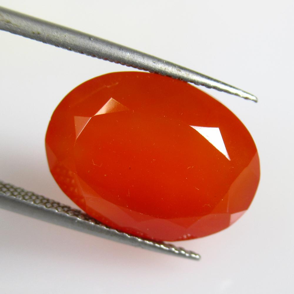 10.50 Ctw Natural Orange Carnelian Oval Cut: No Reserve! Title: 10.50 Ctw Natural Orange Carnelian Oval Cut Stone Clarity: Semi-Transparent Gemstones: Natural Carnelian Carat Weights: 10.5 Size/Dimensions: 16.10 x 12.10 x 8.60 mm Additional Info