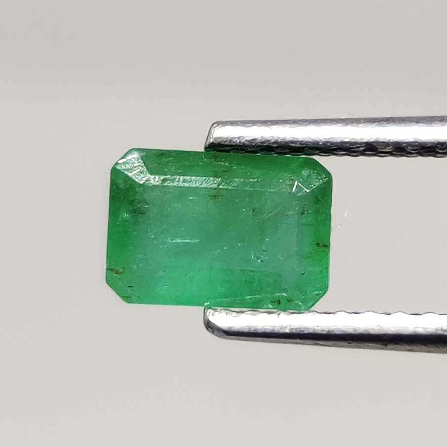 0.65 ct Natural Zambian Emerald (1 of 2)