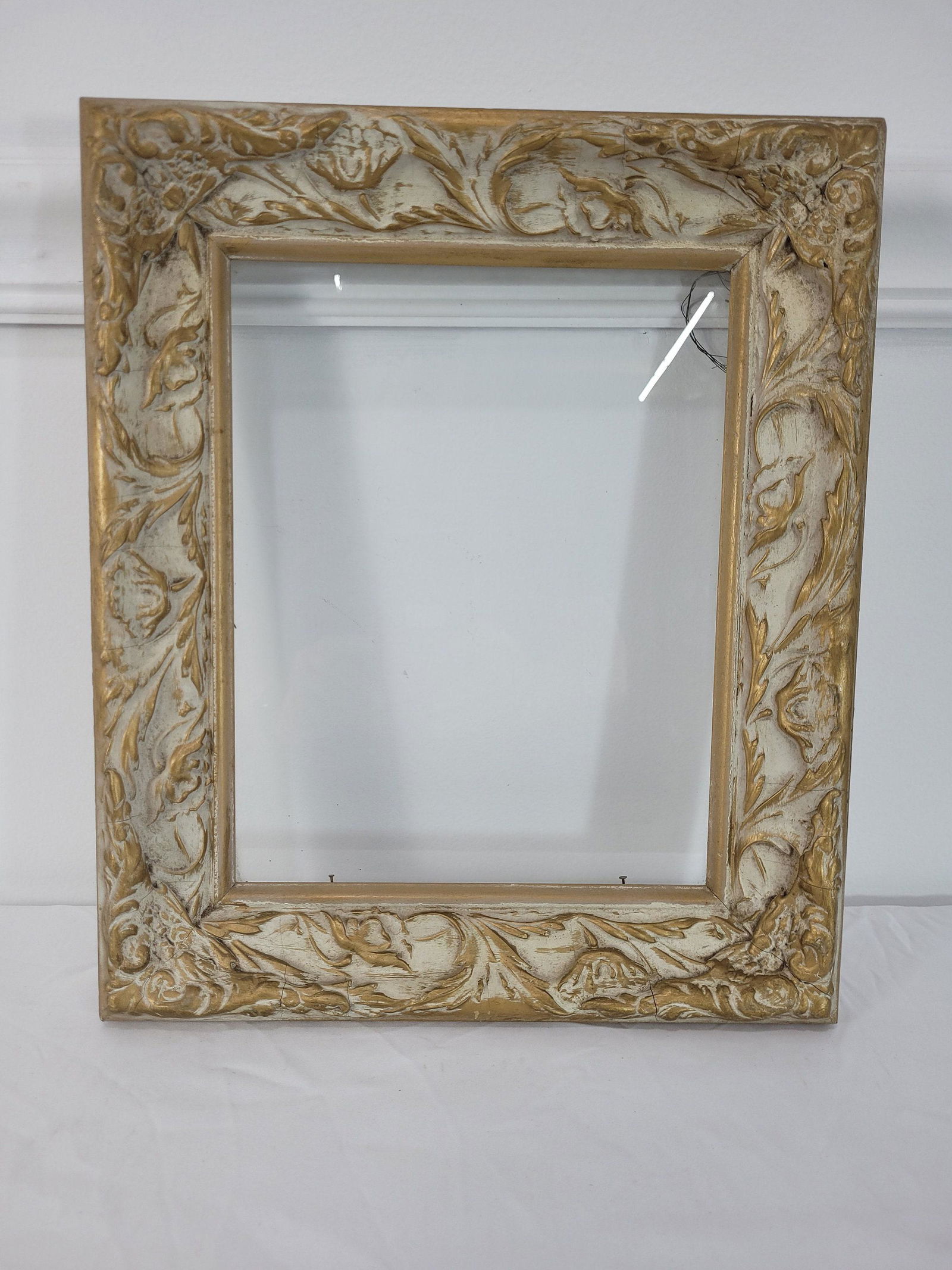 Vintage Cream Color Polychrome Wood Picture Frame Wall Art Photo Holder (1 of 8)