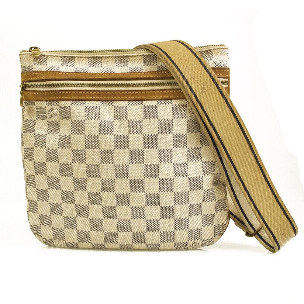 LOUIS VUITTON Pochette Bosphore Damier Azzure Messenger Bag Crossbody: LOUIS VUITTON Pochette Bosphore Damier Azzure Messenger Bag Crossbody This stylish and lightweight bag is great for travel, weekend or daily use for both men and women. The long adjustable shoulder st