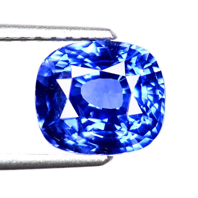 4.49 Cts Flawless Certified Blue Sapphire (1 of 8)