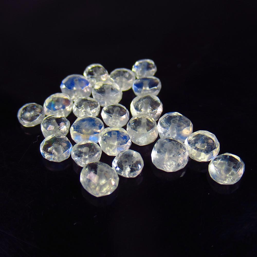 7.00 Ctw Natural 28 Blue Moonstone Round Beads: No Reserve! Title: 7.00 Ctw Natural 28 Blue Moonstone Round Beads Stone Clarity: Translucent Gemstones: Natural Moonstone Beads Carat Weights: 7 Size/Dimensions: 3.50 - 4.80 mm / 28 Pc's Additional In