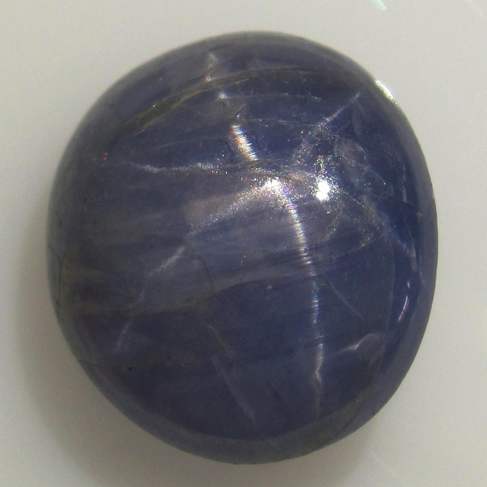 Natural Star Sapphire - 3.44 Ct: No Reserve! Title: Natural Star Sapphire - 3.44 Ct Origin: Sri Lanka Weight: 3.44 Size/Dimensions: 9 x 8 x 4.7 mm Additional Information: Pieces : 1 No's / Shape : Oval Cab / Color : Balck / Clarity :