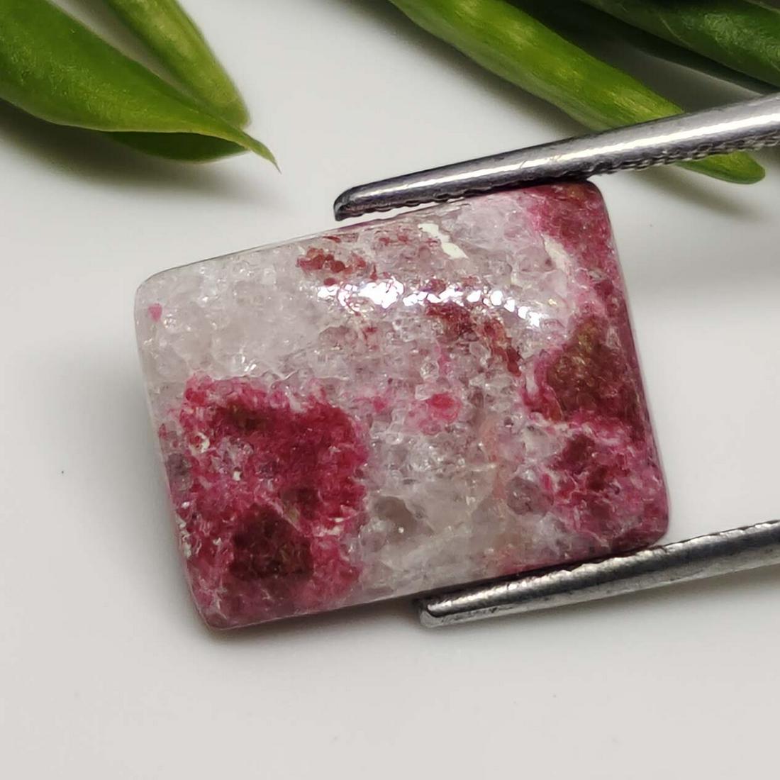 5.95 ct Natural Thulite: No Reserve! Title: 5.95 ct Natural Thulite Additional Information: Gemstones: Thulite Carat Weights: 5.95 ct Size/Dimensions: 13 X 10 X 4 mm Materials & Techniques: Thulite Shipping: Domestic: Flat-ra