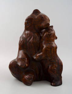 Arne Bang 1901-1983. Figure in stoneware, brown bear with cub.: Arne Bang 1901-1983. Figure in stoneware, brown bear with cub. Signed AB 57. Denmark mid 20 c. Height 26 cm. Diameter 17 cm. Beautiful glaze. Perfect condition. Reserve: $560.00 Shipping: Domestic: Sh