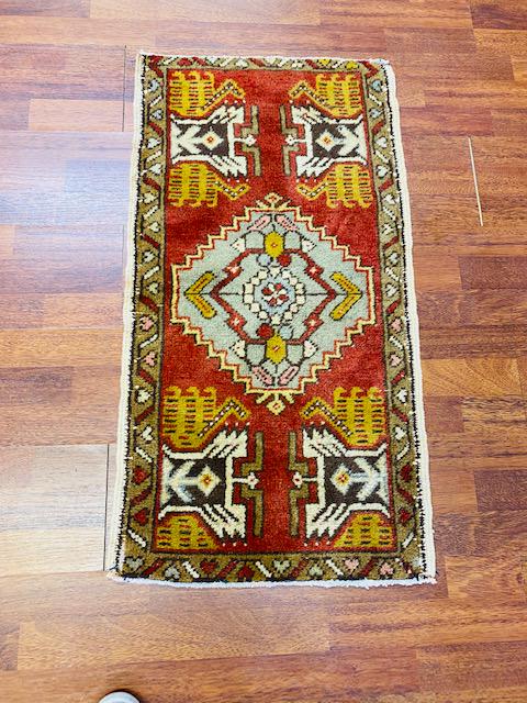 Antique Turkish Yastic Rug-4750: Title: Antique Turkish Yastic Rug-4750 Description: Beautiful antique Turkish Yastic from central Turkey, size 1 ft. 8 incges by 3 ft, circa 1910, excellent condition with a good pile throughout, comp