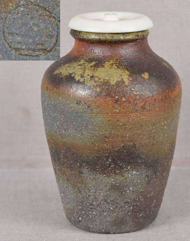 1910s tea ceremony BIZEN CHAIRE marked: Late Meiji - early Taisho (1910s-1920s) Japanese pottery Bizen ware chaire (tea caddy for storing powdered green tea used in tea ceremony) with tapering body. Wonderful free potting, excellent play of