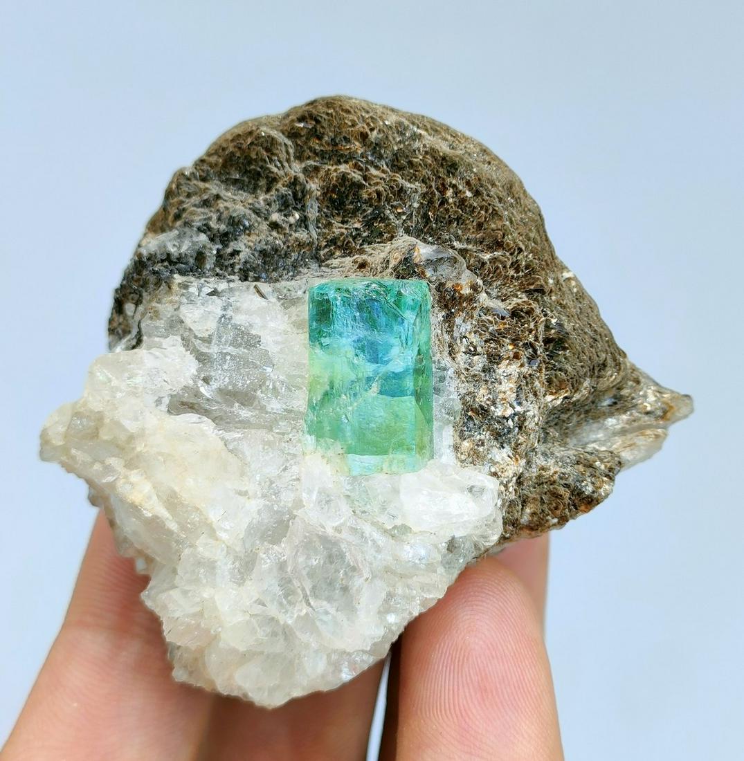 81 Gram Beautiful Natural Emerald Specimen (1 of 9)