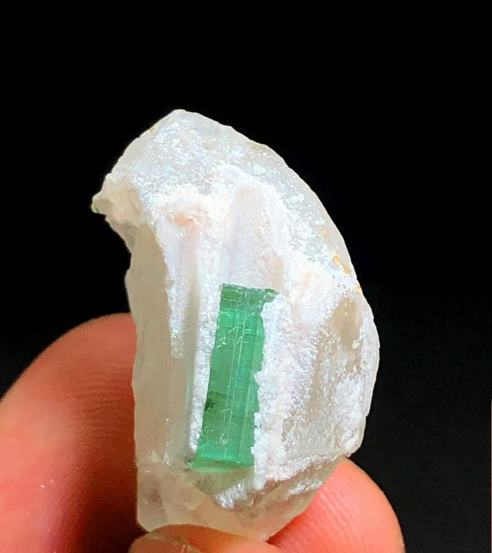 Tourmaline Specimen from Afghanistan 8 gram = 25*15*12 mm: Materials: Gem type: Tourmaline Description Tourmaline Specimen from Afghanistan 8 gram = 25*15*12 mm Weight : 8 gram Dimension : 25*15*12 mm Origin : Afghanistan Treatment : Natural DHL Shipphing Eco