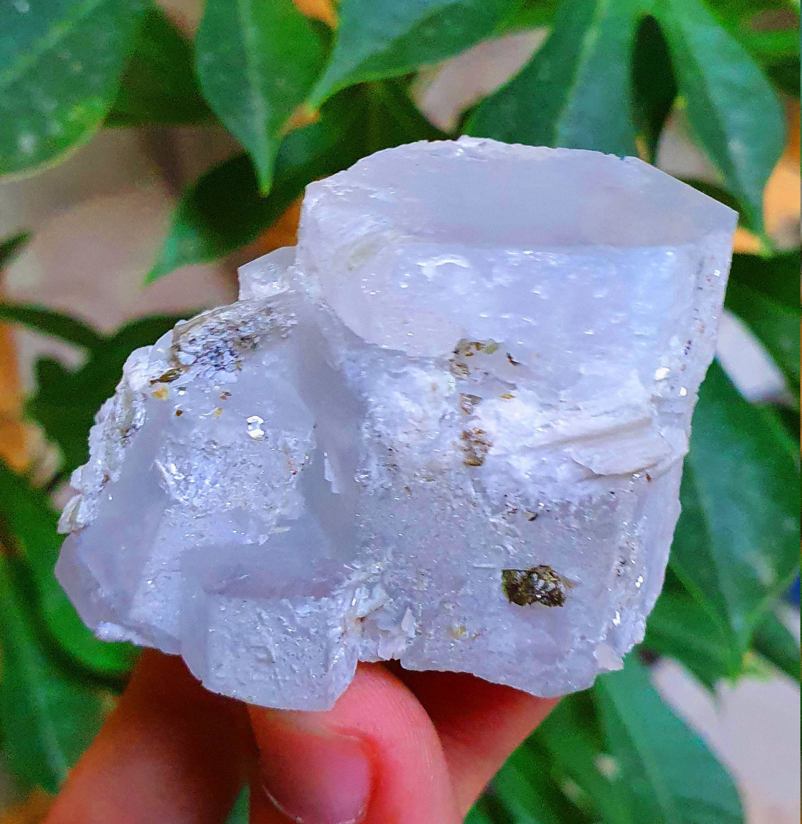 Aquamarine Beryl Crystal with Mica and very beautyful combination 95 Gram = 57*35*30 mm: Materials: Gem type: Aquamarine Description Aquamarine Beryl Crystal with Mica and very beautyful combination 95 Gram = 57*35*30 mm Weight : 95 Gram Size : 57*35*30 mm Origin : Pakistan Treatment : Na