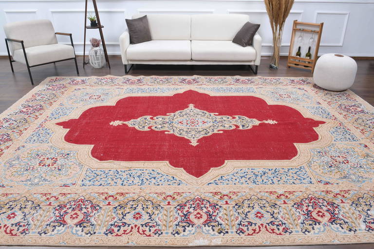 Exclusive Persian Rug Sale Auction on Sep 27, 2022 by Jasper52 in NY