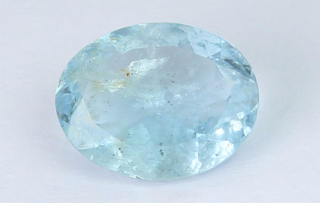 1.09 Cts Natural Aquamarine: No Reserve! Gemstone : Natural Aquamarine Origin : Australia Weight : 1.09 carats Dimensions : 8.59x6.72x3.35 mm Shape : Oval Cut Color : Blue Treatment : No Treatment Transparency : Transparent Clari