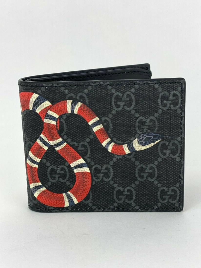 Gucci Mens Wallet Kingsnake Print Gg Supreme Bi Fold 8 Card Holder