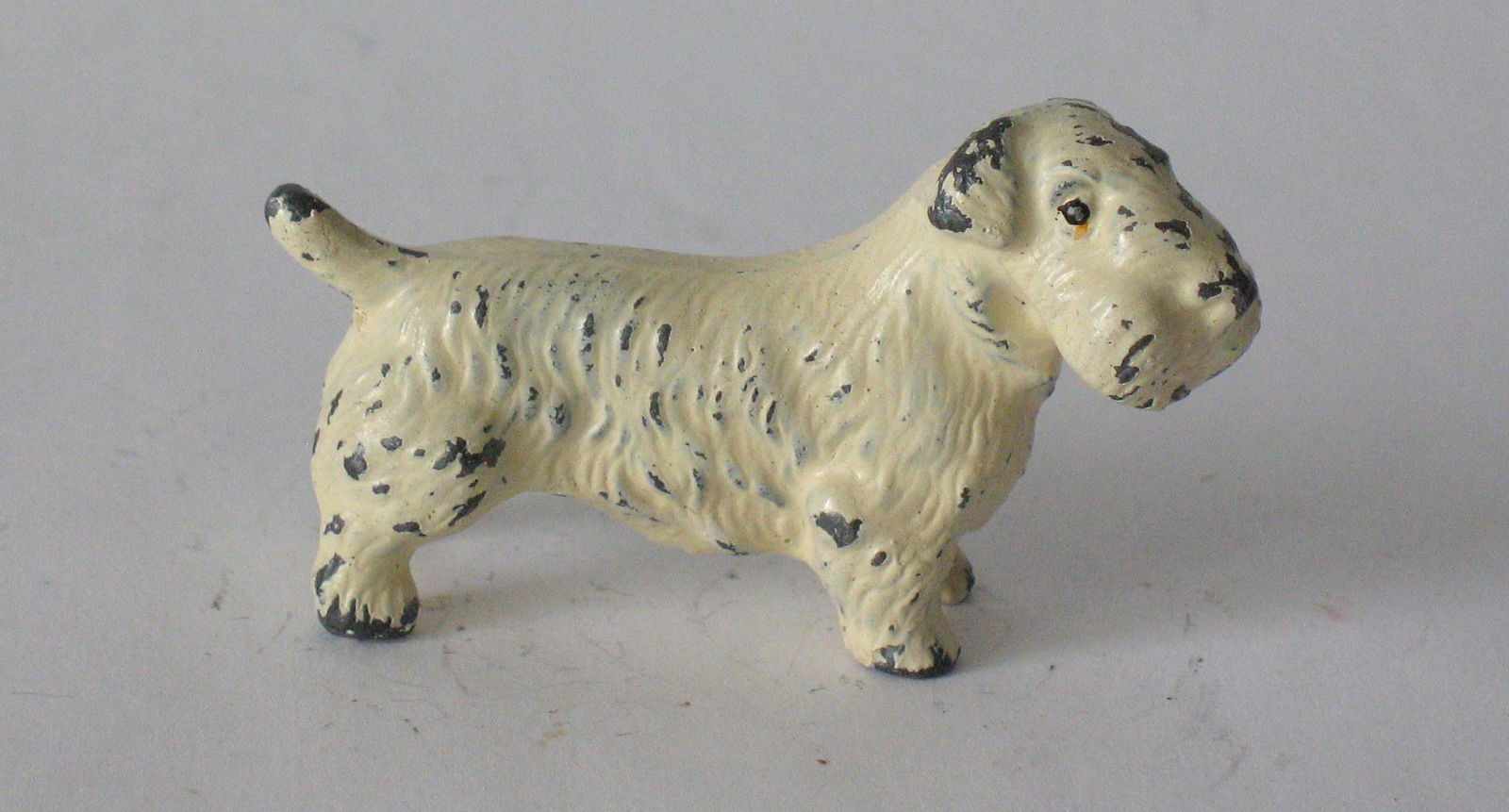 Vintage cast metal Sealyham Terrier paperweight. (1 of 2)