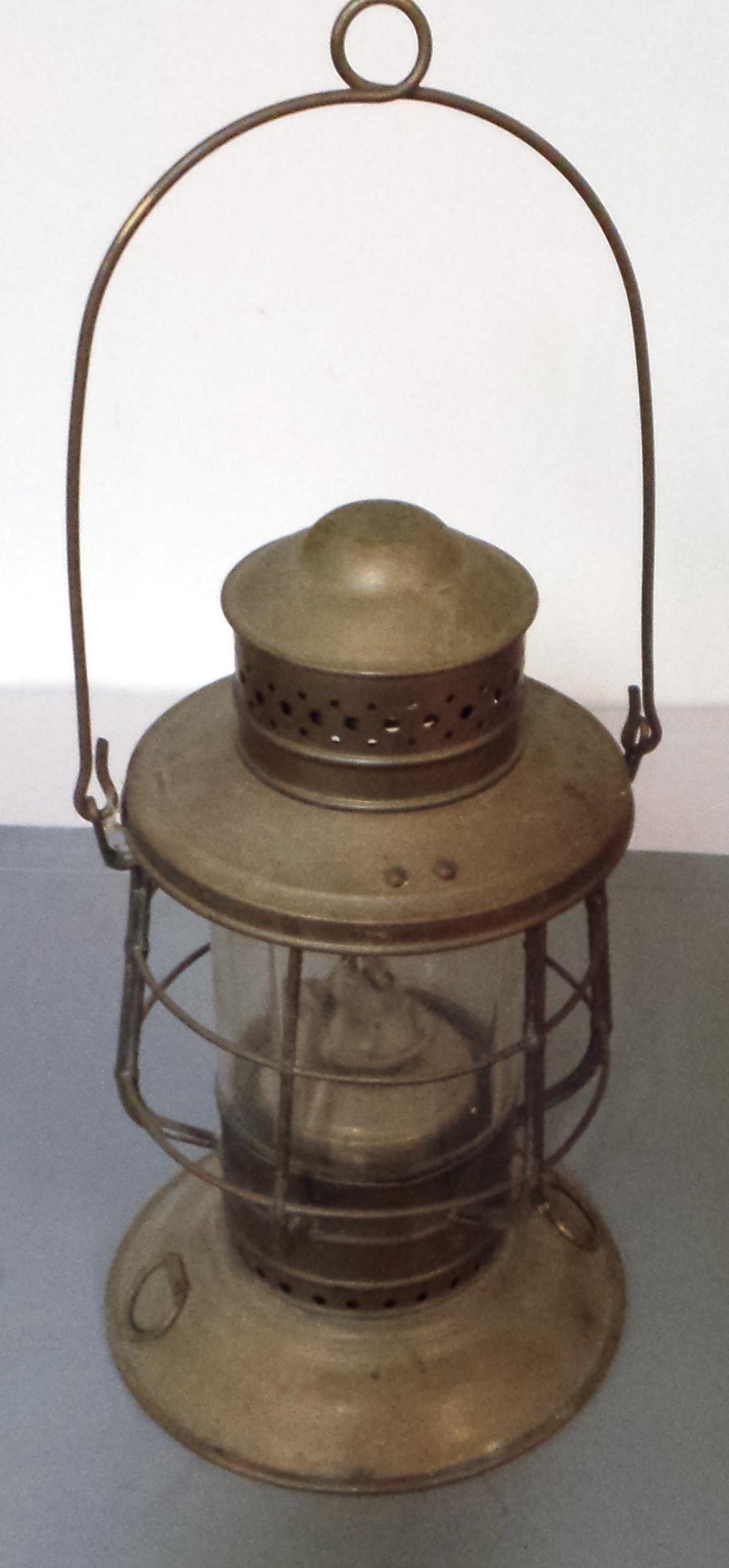 Vintage brass lantern (1 of 3)