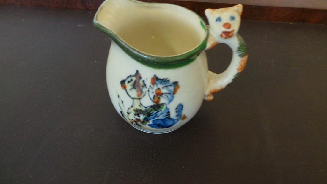 Vintage 1950's Occupied Japan cat pitcher with 2 Alley cats yowling (1 of 2)
