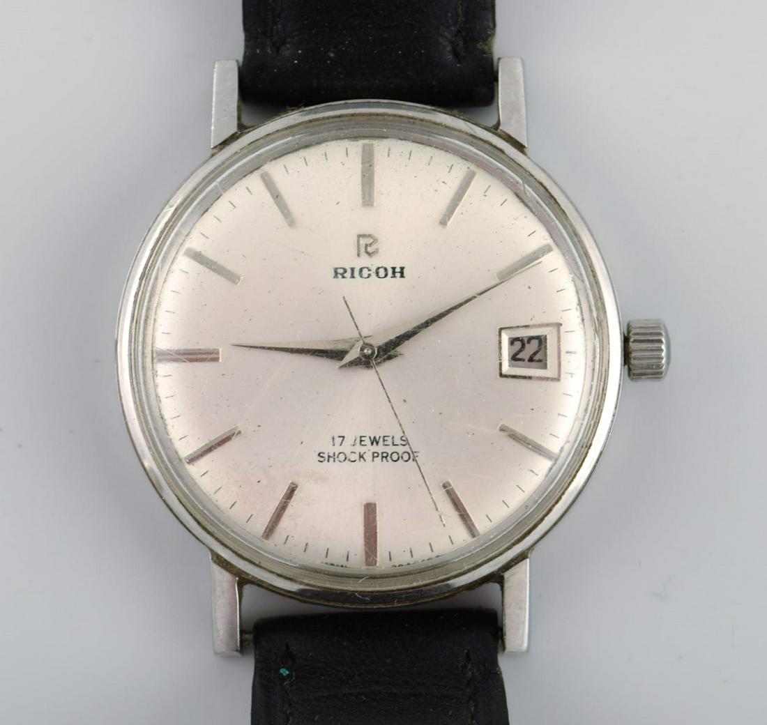 Vintage Ricoh 17 Jewels wristwatch. Japan, 1960s / 70s.: Vintage Ricoh 17 Jewels wristwatch. Japan, 1960s / 70s. Clock diameter: 36 mm. In excellent condition. Stamped. All watches are thoroughly serviced by our professional watchmaker. Reserve: $175.00 Shi