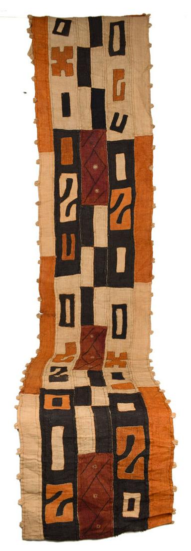 Textile - Cloth - Shoowa-Kuba - DR Congo 320 cm: Kuba skirts, Tcaka, long are cloths made from raffia, from 8 – 25 feet long, from the Ngeende, Bushoong and Ngongo peoples. They incorporate appliqued “patches”, embroidered shapes a