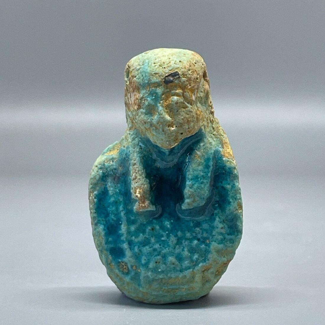 Rare Beautiful Ancient Egyptian Glazed Faience Pharaonic Bust Amulet 600-300 BC: Rare Beautiful Ancient Egyptian Glazed Faience Pharaonic Bust Amulet Date: 600-300 BC Height= 4 cm Width= 2.4 cm Item Type: Antique Combined shipping possible Condition: As shown at the pictures Condi