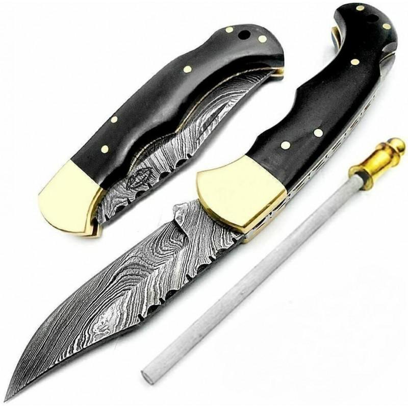 Combat damascus steel knife buffalo horn tracker: Knife "Grenade" Damascus knives are very durable, look great and keep sharpness perfectly. Damascus steel has high quality contents to give it an excellent edge and sharp cutting ability. The blade re