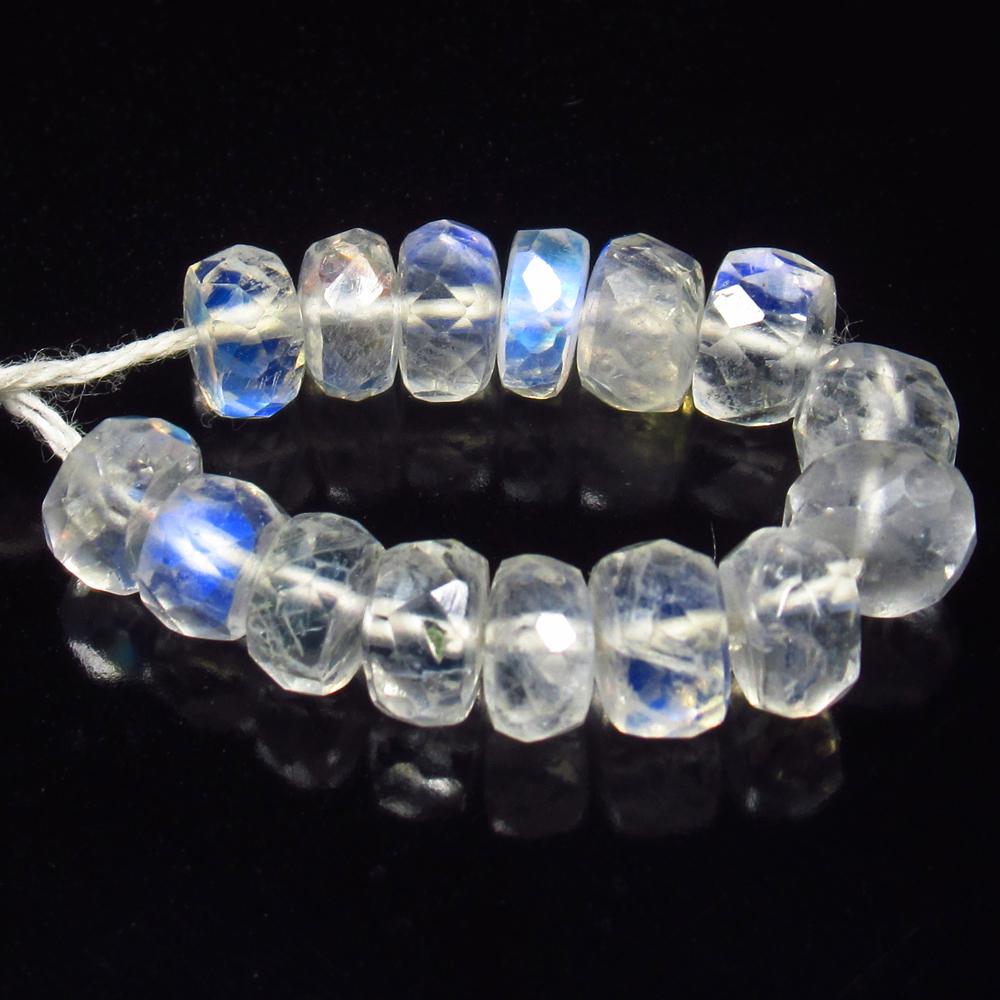 Natural Blue Moonstone Beads - 9.35 Ct: No Reserve! Title: Natural Blue Moonstone Beads - 9.35 Ct Origin: India Weight: 9.35 Size/Dimensions: 5.0 - 5.3 mm Additional Information: Pieces : 15 No's / Shape : Round Drilled / Color : Blue Tint