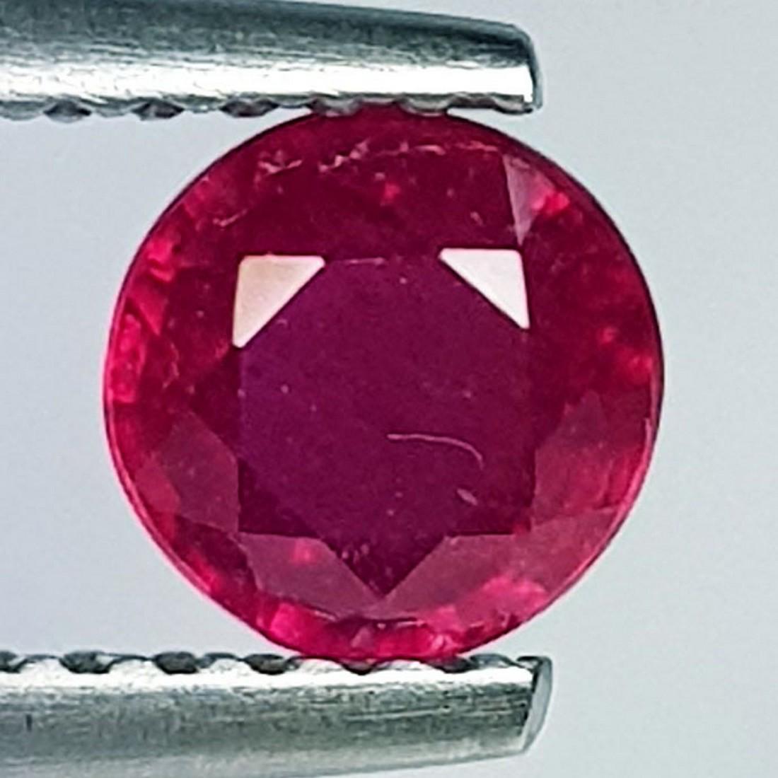 0.92 ctz " Exclusive Collection Top Quality Natural Ruby (1 of 3)
