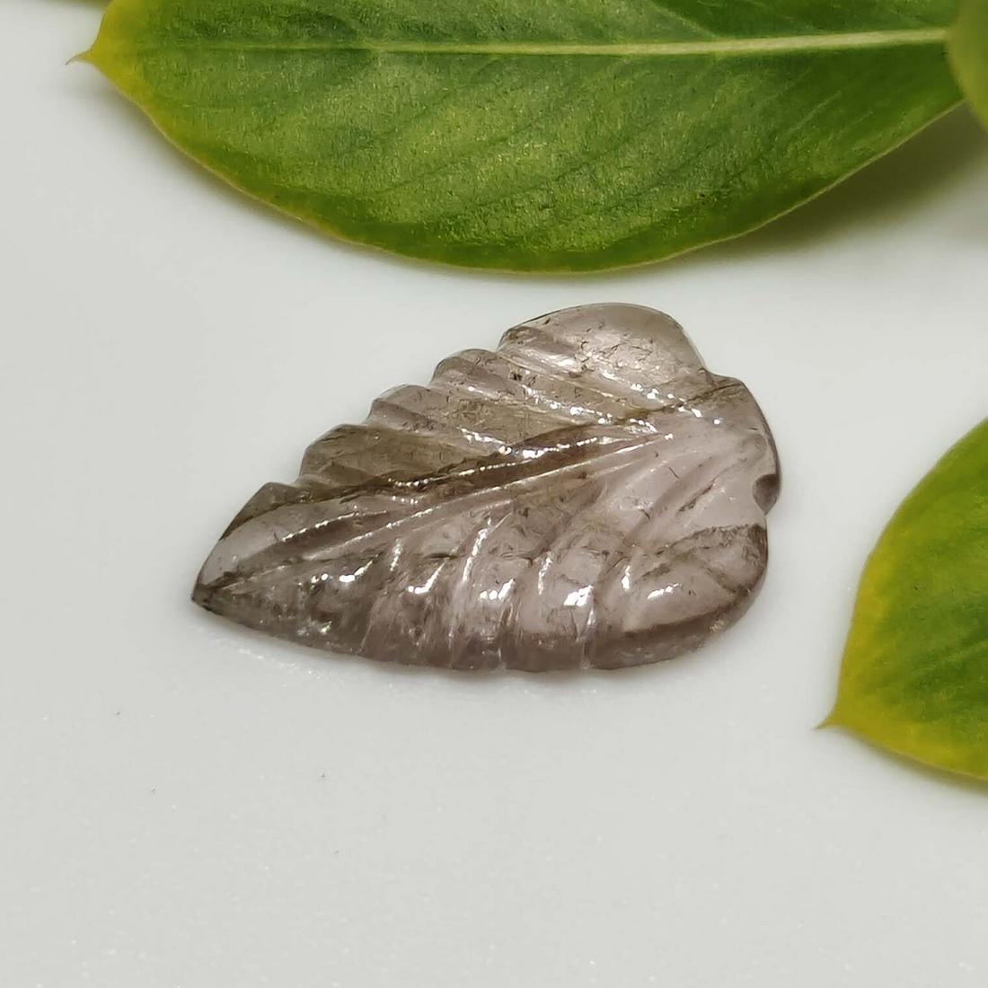 3.30 ct Natural Tourmaline Leaf Cut: No Reserve! Title: 3.30 ct Natural Tourmaline Leaf Cut Additional Information: Gemstones: Tourmaline Carat Weights: 3.30 ct Size/Dimensions: 14 X 9 X 3 mm Materials & Techniques: Tourmaline Shipping: 