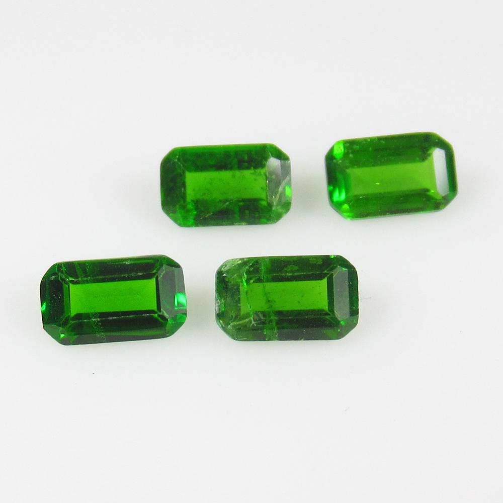 Natural Chrome Diopside Set - 1.17 Ct (1 of 2)