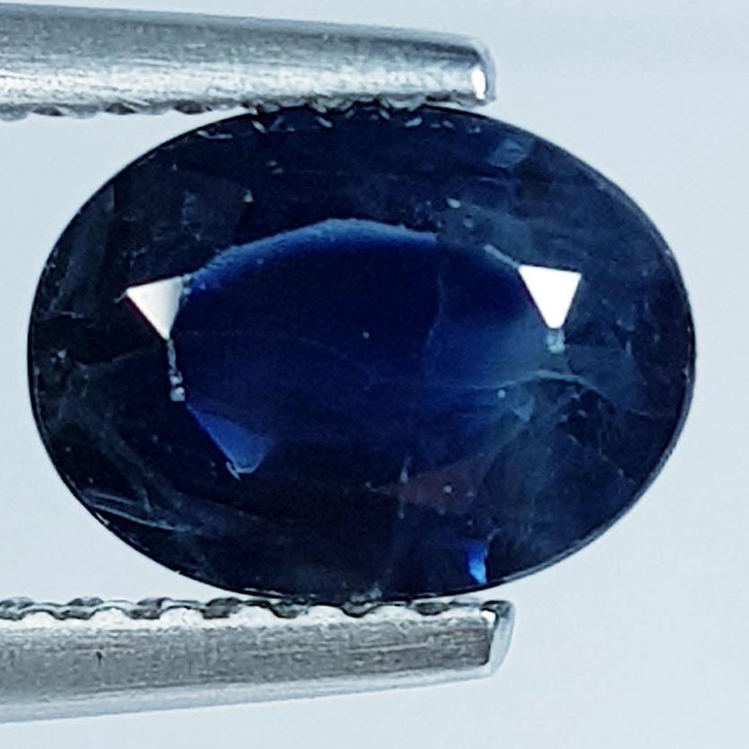 1.54 ctz" Fine Collection Natural Blue Sapphire: No Reserve! Title: 1.54 ctz" Fine Collection Natural Blue Sapphire Color/Clarity: Blue / VS Gemstones: Sapphire Carat Weight: 1.54 Size/Dimensions: 8.00 x 6.00 x 3.40 Additional Information: Oval / Bu