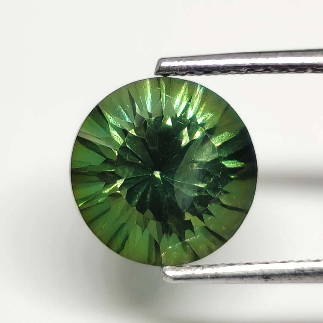 3.20 ct Top Grade Natural Emerald Envy Topaz (1 of 3)