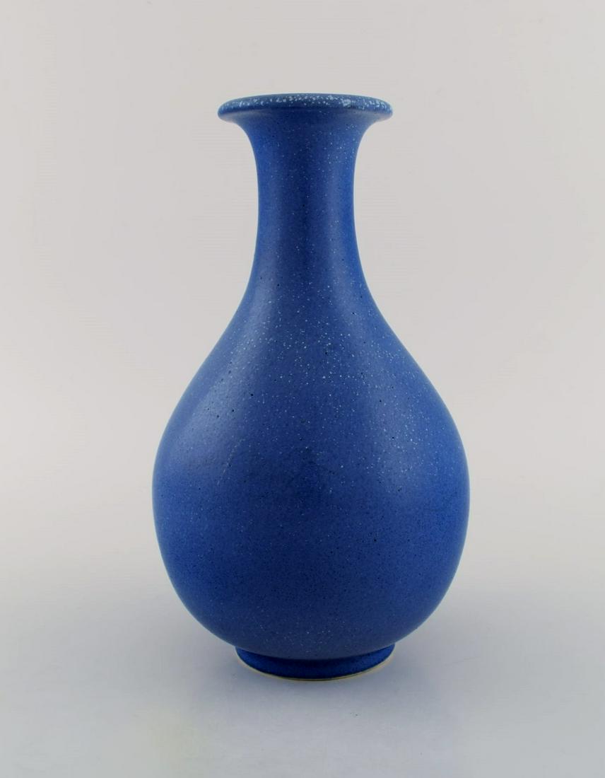 Gunnar Nylund for Rörstrand. Vase in glazed ceramics. Beautiful glaze in shades of blue. 1950s. (1 of 7)