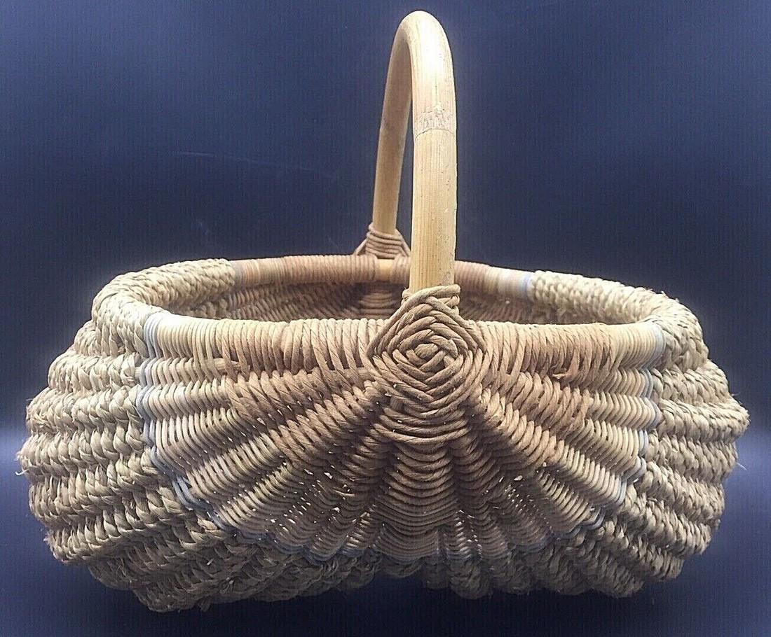 Lovely PRIMITIVE BUTTOCK BASKET BLUE STRIPES (1 of 8)