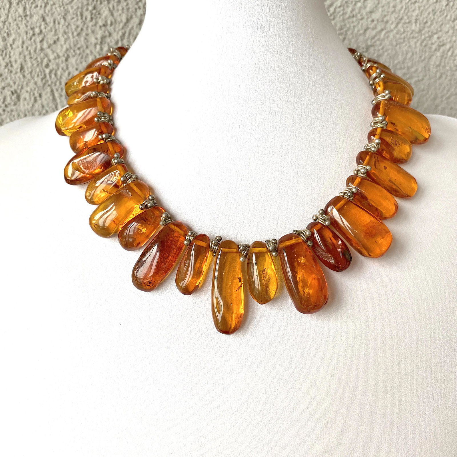 Stunning Amber Cleopatra necklace (1 of 10)