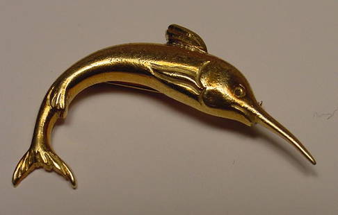 Beautiful Antique 18K Gold Jumping Marlin Pin: Title: Beautiful Antique 18K Gold Jumping Marlin Pin Additional Information: Rare Art Deco 18K Gold Jumping Marlin pin. The pin is all hand crafted and beautifully detailed. It measures from tail to