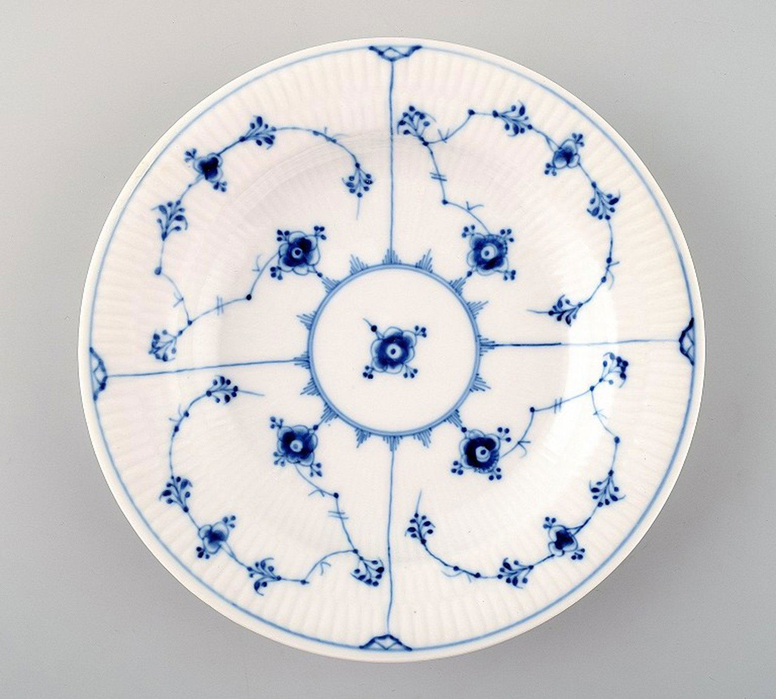 Rare antique B&G, Bing & Grondahl Blue Fluted deep plate. (1 of 3)