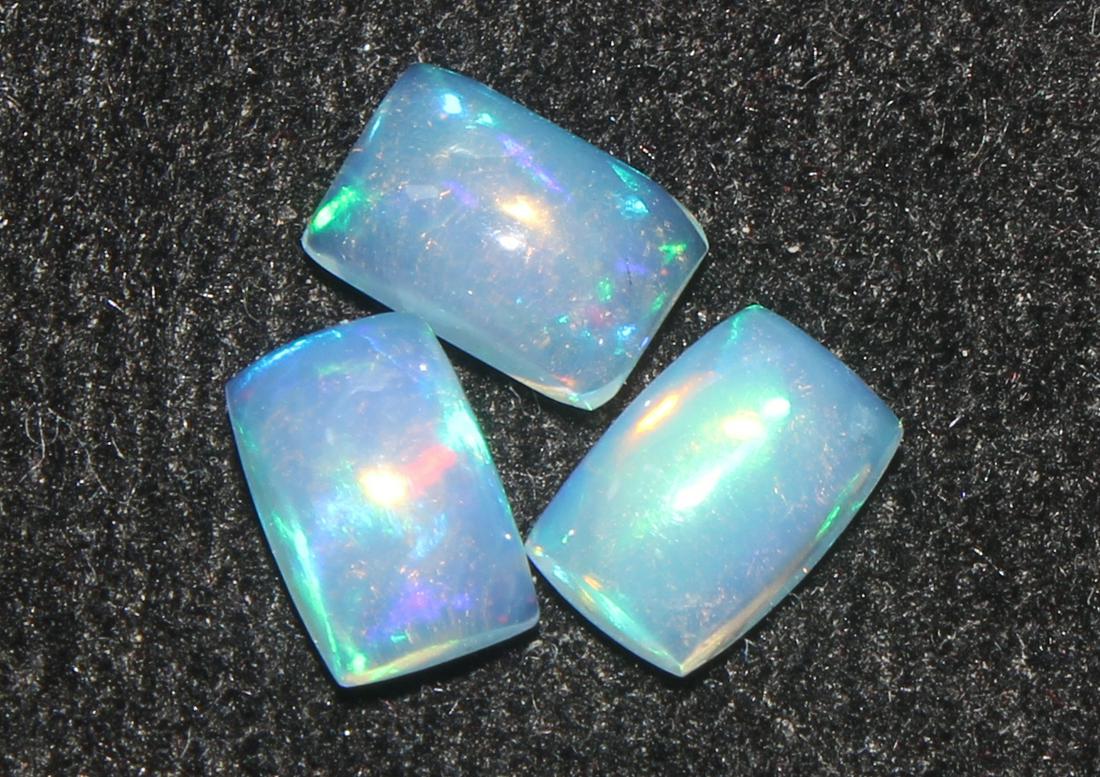 1.27 Cts Natural Ethiopian Opal Lot (1 of 2)