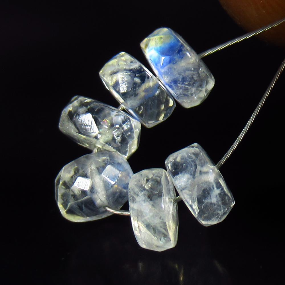 4.11 Ctw Natural 6 Blue Moonstone Round Beads: No Reserve! Title: 4.11 Ctw Natural 6 Blue Moonstone Round Beads Stone Clarity: Translucent Gemstones: Natural Moonstone Beads Carat Weights: 4.11 Size/Dimensions: 5.20 - 5.60 mm / 6 Pc's Additional I
