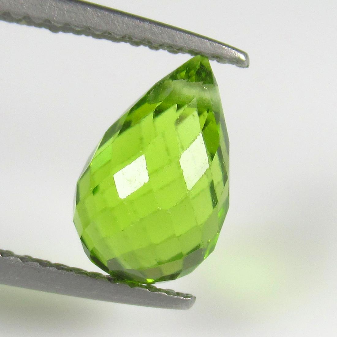 Natural Peridot - 3.31 Ct (1 of 2)
