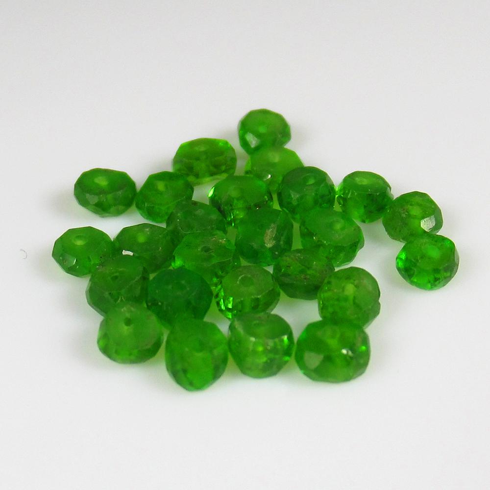 Natural Chrome Diopside Beads - 3.39 Ct: No Reserve! Title: Natural Chrome Diopside Beads - 3.39 Ct Origin: Russia Weight: 3.39 Size/Dimensions: 3.2 - 3.6 mm Additional Information: Pieces : 25 No's / Shape : Round Drilled Beads / Color : Gr